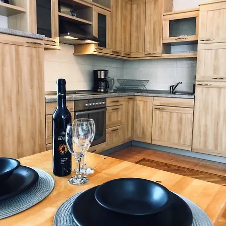 Apartman M5 아파트